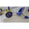 Image 5 : Razor RipRider 360 Caster Trike, Blue and Silver, Three-Wheeled Drift Ride-On