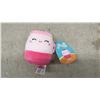 Image 2 : Squishmallows Emery Specialty Dog Toy