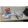 Image 1 : Hefty 12-Piece Shrink-Pak Vacuum Storage Bags and Hand Pump, 11 Bags (4 L, 4 XL, 2 Jumbo, 1 Travel)