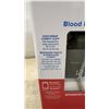 Image 6 : Omron BP7455CAN Blood Pressure Monitor, Easy-Wrap ComFit Cuff, AC Adapter, and Manuals