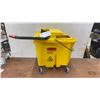 Image 1 : Rubbermaid Commercial Products WaveBrake Mop Bucket and Wringer on Casters