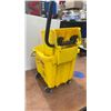 Image 4 : Rubbermaid Commercial Products WaveBrake Mop Bucket and Wringer on Casters