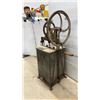 Image 4 : Dazey Churn and Mfg. Co. St. Louis, MO. Butter Churn and Stand