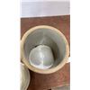 Image 6 : Red Wing Union Stoneware Co. 4 Gallon Crock with Lid and Wire Bail Handles