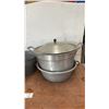 Image 4 : Galvanized Buckets and Aluminum Pots