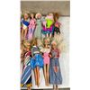 Image 2 : Barbie and Other Fashion Dolls: 20 Barbie Dolls