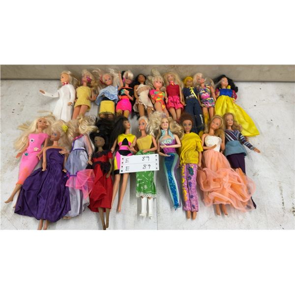 Collection of Barbie and Other Fashion Dolls, including Snow White Doll