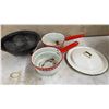 Image 5 : Enamelware Lot: Large Roaster, Basin, Bucket, Colander, 2 Saucepans, and Lid