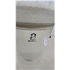 Image 2 : Medalta Potteries Ltd. 8-Gallon Imperial Stoneware Crock with Wire Bail Handles and Wood Grips