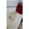 Image 5 : Medalta Potteries Ltd. 5 Imperial Gallon Stoneware Crock with Wire and Wood Bail Handles