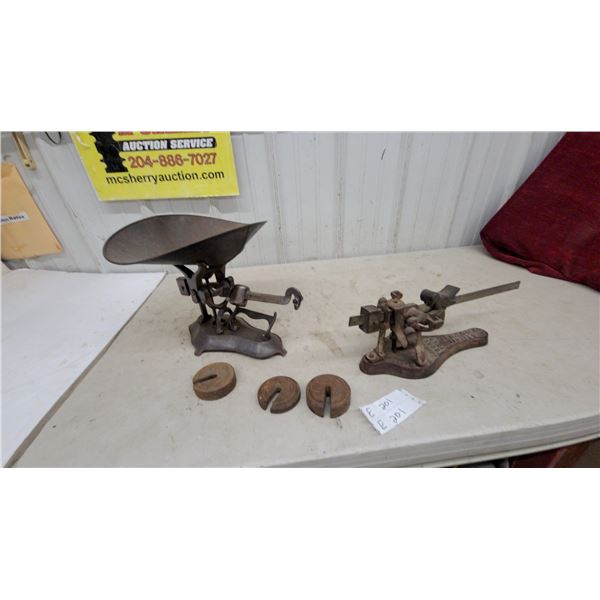 Antique Standard Scale and Supply Company Cast Iron 50 lb Scoop Scale with Weights, Circa 1878