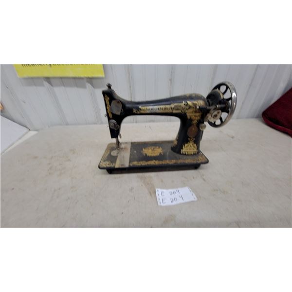 Antique Singer Model 66 Sewing Machine Head with Ornate Gold Filigree Decals, Early 1900s