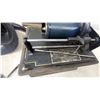 Image 6 : Antique Thomas A. Edison Standard Cylinder Phonograph with Black Horn and Oak Case