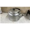 Image 3 : Salton Drink Mixer, Aluminum Teakettle, Electric Heater, and Hand-Crank Grater