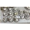 Image 7 : Royal Albert Petit Point 66-Piece China Set