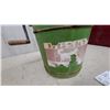Image 6 : Vintage husky Hand-Crank Ice Cream Maker with Green Wooden Bucket and Metal Bands