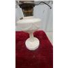 Image 7 : Pair of Antique Aladdin Milk Glass Lincoln Drape Kerosene Lamps