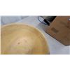 Image 6 : Set of 4 Nested Yellowware Stoneware Mixing Bowls with Ribbed Exterior
