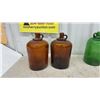 Image 4 : Four Finger Jugs