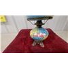 Image 3 : Antique "Gone With the Wind" Parlor Lamp with Hand-Painted Rose Globes and Cast Metal Base