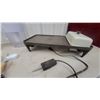 Image 2 : Vintage West Bend Electric Griddle with Removable Control Unit and Power Cord