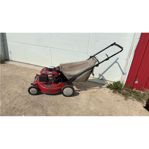 Snapper Ninja Recycling Mulcher Push Mower with Honda Engine and Grass Bag, Runs