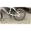 Image 2 : Snakebite Mongoose "Mole" 16” Bicycle with Velo Seat and Red Hand Grips