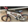 Image 3 : Snakebite Mongoose "Mole" 16” Bicycle with Velo Seat and Red Hand Grips