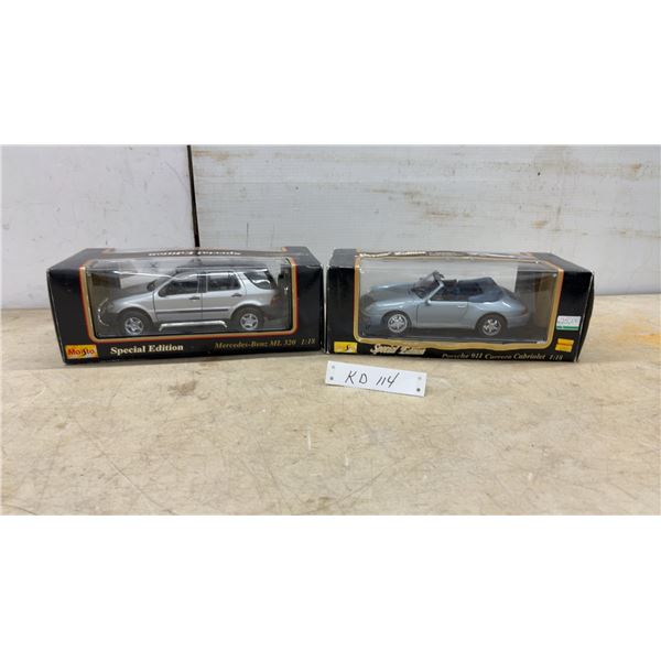 Maisto Special Edition Mercedes-Benz ML 320 (1997) and Porsche 911 Carrera Cabriolet (1993) 1:18