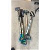 Image 5 : Lot of 5 Garden Tools: Snow Shovel, 2 Shovels, Hoe, and Pitchfork