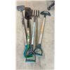 Image 8 : Lot of 5 Garden Tools: Snow Shovel, 2 Shovels, Hoe, and Pitchfork