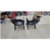 Image 5 : 2x Vintage regency barrel style chairs