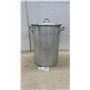 Image 1 : Turkey Fryer Pot with Lid; 10-15lb and 10-18lb Oil Level Markings