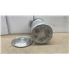 Image 2 : Turkey Fryer Pot with Lid; 10-15lb and 10-18lb Oil Level Markings