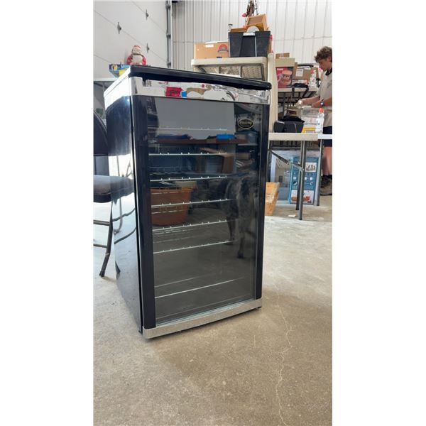 Vinotemp VT-34 Wine Cooler Refrigerator with Glass Door and Wire Rack