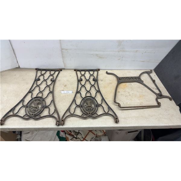 Antique Singer Manufacturing Company Cast Iron Treadle Sewing Machine Stand Legs and Cross-Brace