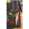 Image 6 : Assorted Costume Jewelry Lot: Necklaces, Bracelets, Beaded necklaces