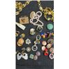 Image 6 : Collection of Vintage Costume Jewelry Including Gold-Tone Necklaces, Faux Pearls, Earrings