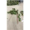 Image 7 : Expandable Faux Leaf Privacy Screens on Wooden Accordion Trellis, 2 @ 7 × 3 ft and 2 @ 3 × 4 Ft