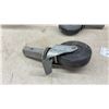 Image 4 : 4 Scaffolding Caster Wheels with Brakes and 1 Metal Washer
