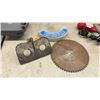 Image 15 : Mastercraft Maximum Quik Flip Drill and Driver Kit, Hole Saw Kit, Level, New Pkg Sanding Disks