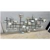 Image 5 : Ready Lifter, Stinson Ladder Bumpers, Wall Art, 17 × 37”, Solar Panel, and Ratchet Strap
