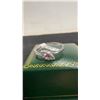 Image 5 : 925 Ring, Size 8, 3 Stones, 3 Grams