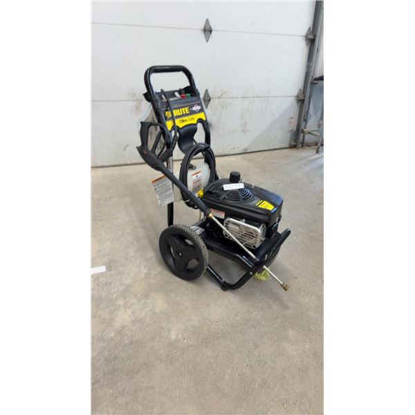 Brute by Briggs and Stratton 2700 PSI 2.3 GPM Pressure Washer with Spray Tips and Wand