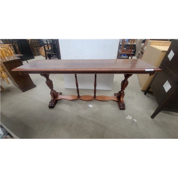 Traditional Mahogany-Finish Console Table with Turned Pedestal Bases and Claw Feet 30”×72”×20”