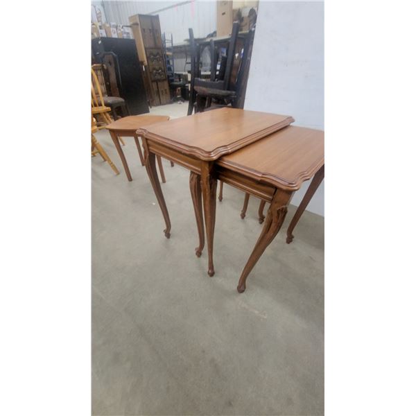Set of 2 Vintage Wooden Nesting Tables With Carved Cabriole Legs and Shaped Tops biggest one