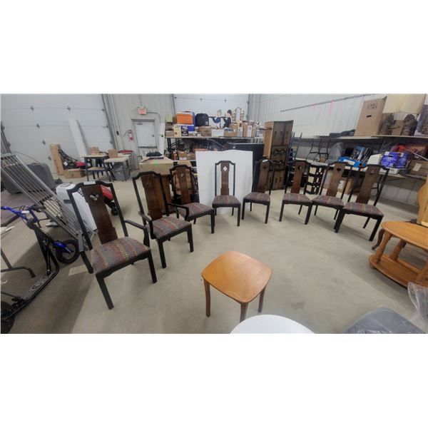 Set of 8 Dining Chairs with Upholstered Seats and Carved Backs
