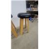 Image 3 : Pair of Bar Stools with Round Black Padded Seats, Wooden Legs, and Metal Footrests
