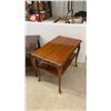 Image 5 : Two End Tables: Dark Wood with Drawer and Scalloped-Edge with Drawer