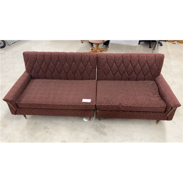 Mid-Century Modern Two-Piece Sofa Set with Tufted Backs and Rolled Arms 40 × 35 × 31